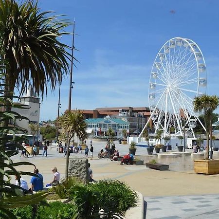 Bright, Vibrant New 1 Bedroom Town Centre Parking Bournemouth Exteriör bild