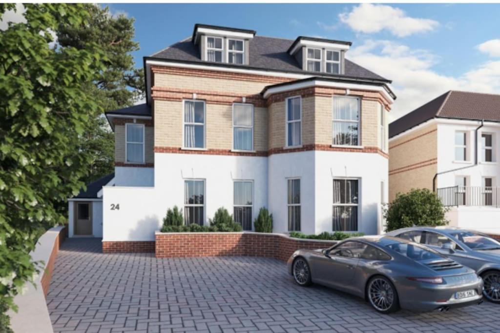 Bright, Vibrant New 1 Bedroom Town Centre Parking Bournemouth Exteriör bild
